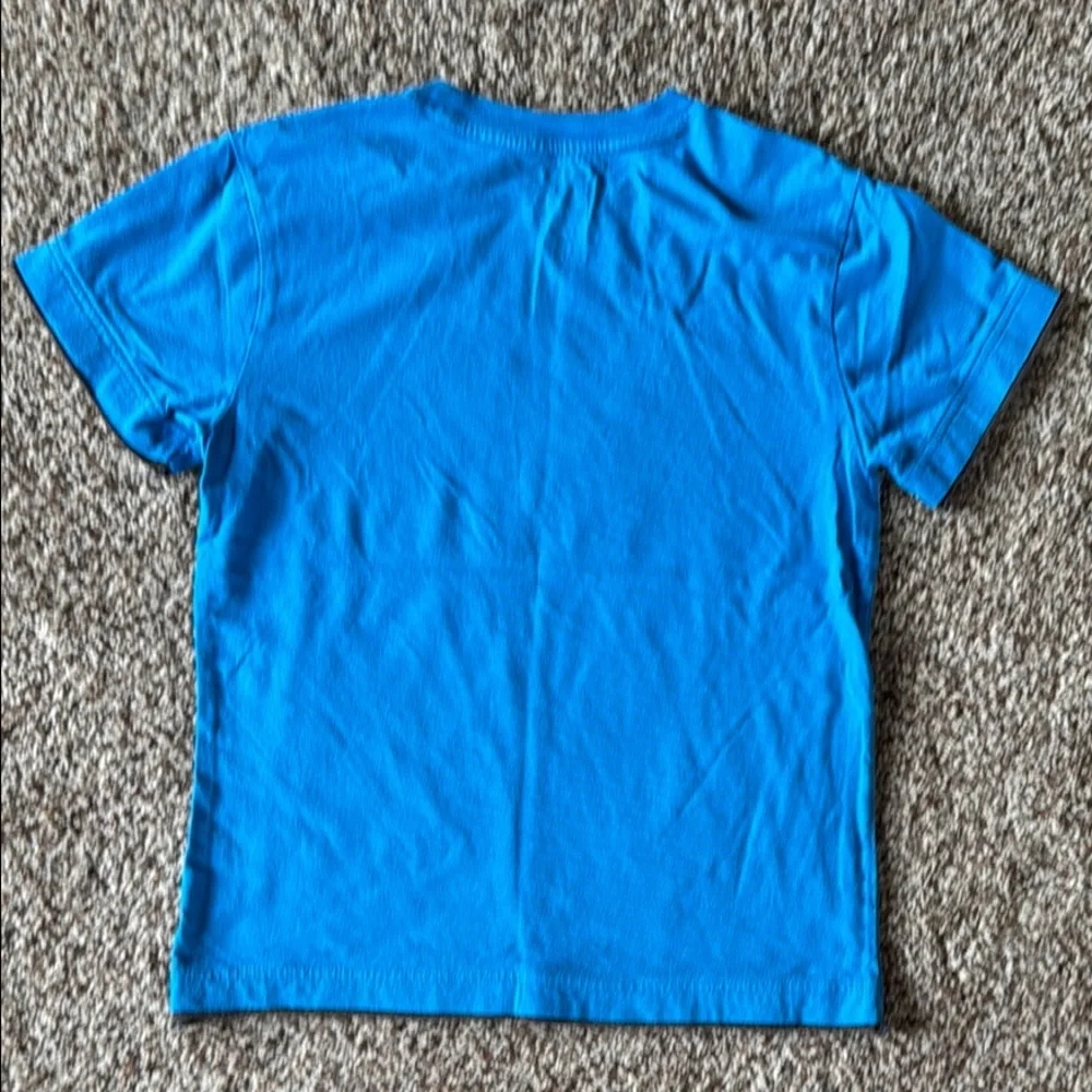 4/$15 GAP Kids Medium, size 8 blue graphic Tee - Picture 3 of 4